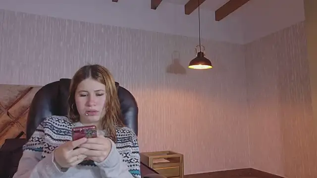 Olivia11  online show from November 3, 2025, 11:25 am