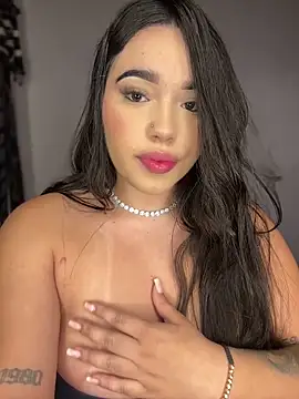 Snapshot of SofiaWildee chatting on April 7, 2026, 3:41 am SofiaWildee online show from April 7, 2026, 3:41 am