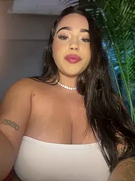 Snapshot of SofiaWildee chatting on March 8, 2026, 2:04 am SofiaWildee online show from March 8, 2026, 2:04 am