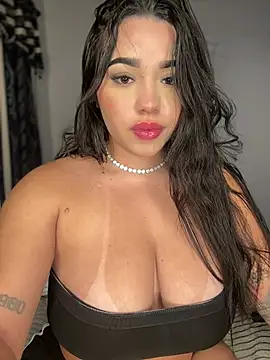 SofiaWildee online show from April 18, 2026, 2:14 am