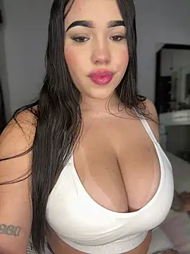 SofiaWildee online show from May 9, 2026, 2:48 am