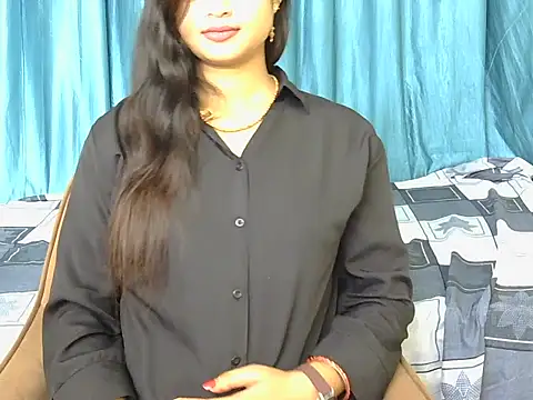 priya-kumari22 online show from October 17, 2025, 5:00 am