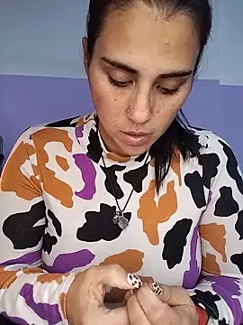 kariciasecreta online show from May 18, 2026, 2:23 am