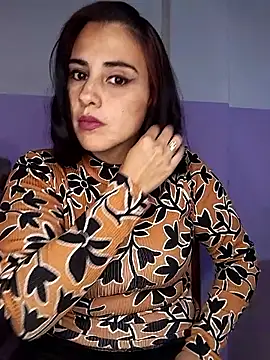 kariciasecreta online show from May 29, 2026, 1:55 am