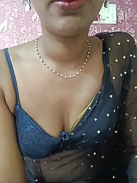 riyaroy9999 online show from July 18, 2026, 10:46 am