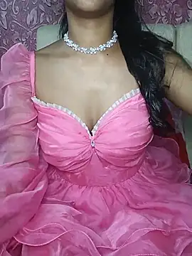 riyaroy9999 online show from July 10, 2026, 3:12 pm