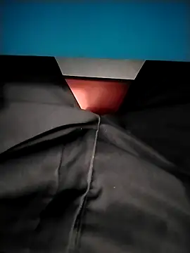 Snapshot of Thanhk77777 chatting on October 13, 2025, 10:39 am Thanhk77777 online show from October 13, 2025, 10:39 am