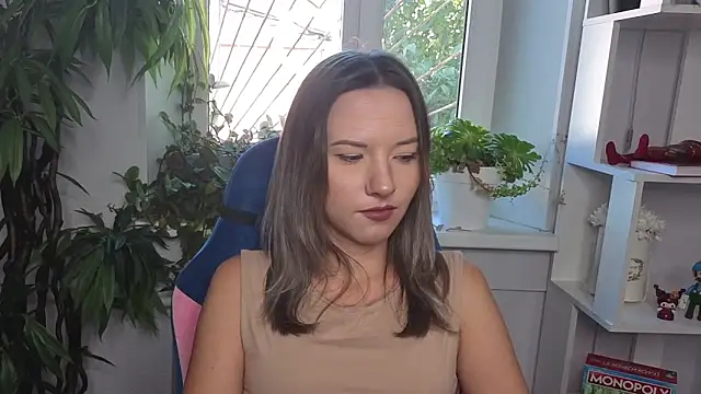 Snapshot of DianeLong chatting on October 7, 2025, 8:48 am DianeLong online show from October 7, 2025, 8:48 am