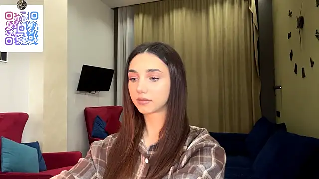 LinaMour online show from February 1, 2026, 10:30 pm