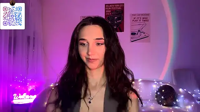 Snapshot of LinaMour chatting on March 29, 2026, 10:44 pm LinaMour online show from March 29, 2026, 10:44 pm