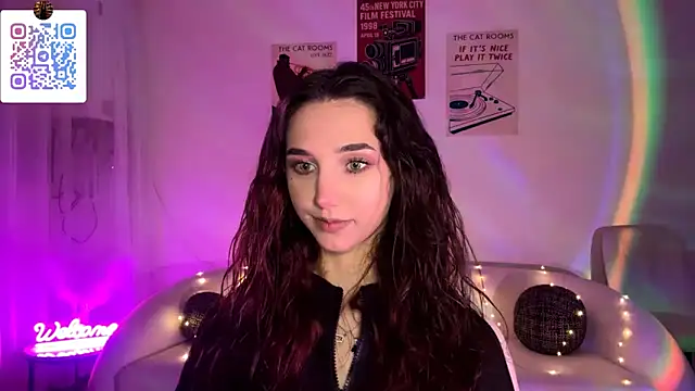 Snapshot of LinaMour chatting on March 19, 2026, 10:21 pm LinaMour online show from March 19, 2026, 10:21 pm