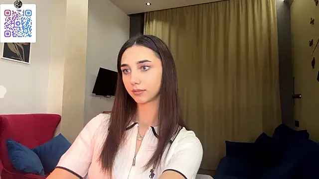 LinaMour online show from January 11, 2026, 10:05 pm