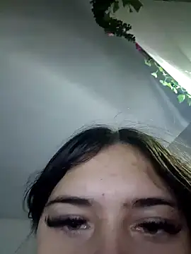 KatieLace online show from September 23, 2025, 10:28 pm