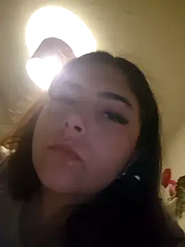 KatieLace online show from September 22, 2025, 8:15 pm