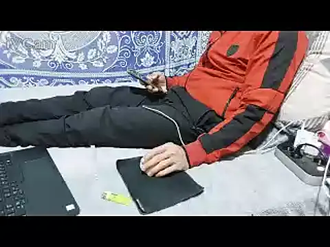 yazinyazin1 online show from February 2, 2026, 7:57 pm