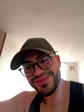 Snapshot of Alexander_Diiaz chatting on September 28, 2025, 2:02 pm Alexander Diiaz online show from September 28, 2025, 2:02 pm