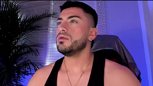 Alexander Diiaz online show from October 22, 2025, 2:27 pm