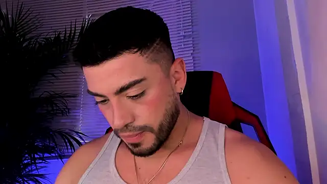 Alexander Diiaz online show from October 17, 2025, 7:26 pm