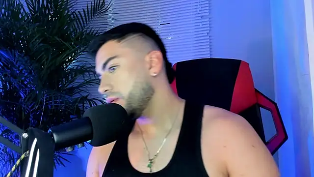 Alexander Diiaz online show from October 13, 2025, 12:07 pm