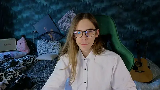 artass2 online show from September 17, 2025, 3:03 pm