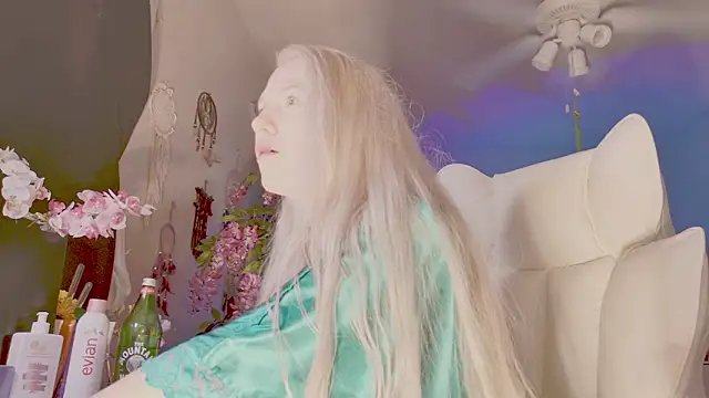 Talulaa online show from February 28, 2026, 12:43 am