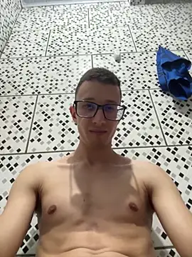 Snapshot of eba96 chatting on February 17, 2026, 10:40 pm eba96 online show from February 17, 2026, 10:40 pm