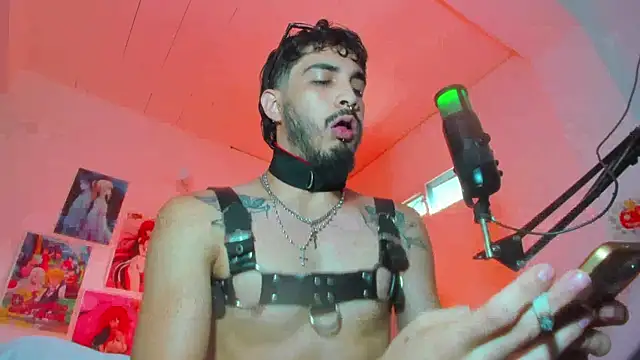 LovexJuxn  online show from December 20, 2025, 3:26 pm