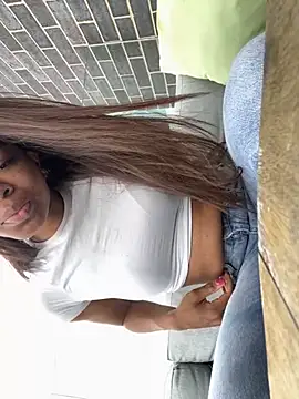 Snapshot of Idonotcherishu chatting on October 3, 2025, 6:09 pm Idonotcherishu online show from October 3, 2025, 6:09 pm