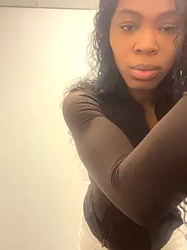 Snapshot of Idonotcherishu chatting on September 28, 2025, 8:38 pm Idonotcherishu online show from September 28, 2025, 8:38 pm