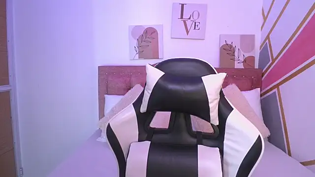 Lucy boobss online show from May 20, 2026, 3:14 am