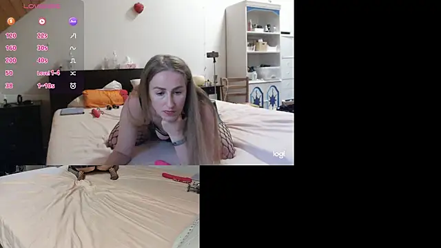 Snapshot of secret-sara chatting on September 12, 2025, 2:28 pm secret-sara online show from September 12, 2025, 2:28 pm