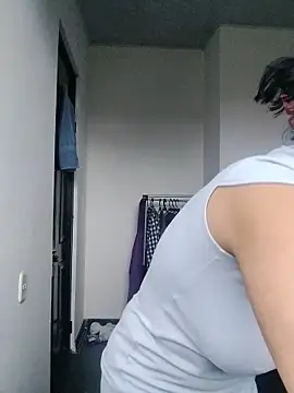 Eva Clark01 online show from December 5, 2025, 9:12 pm