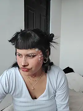 Eva Clark01 online show from October 31, 2025, 4:58 pm