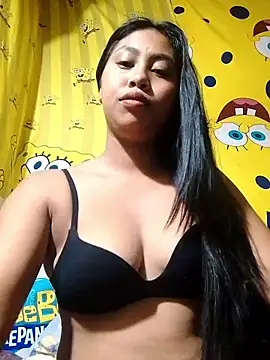 Snapshot of UrSweetAsianLady_02 chatting on April 3, 2026, 4:52 am UrSweetAsianLady 02 online show from April 3, 2026, 4:52 am