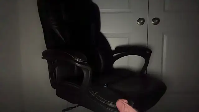 Snapshot of floridatwink2005 chatting on January 15, 2026, 5:55 am floridatwink2005 online show from January 15, 2026, 5:55 am