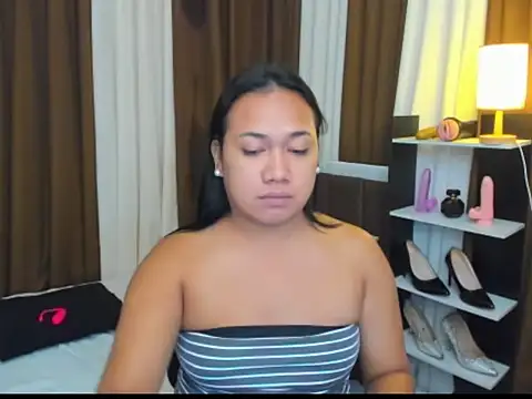 TsUncutKaren online show from October 3, 2025, 5:31 am