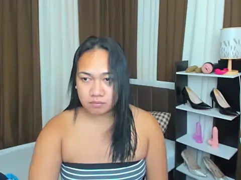 TsUncutKaren online show from September 23, 2025, 4:58 pm