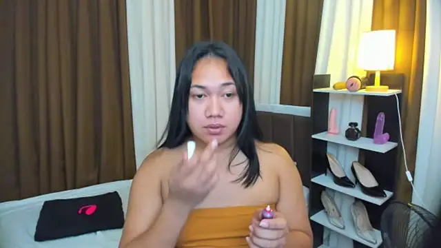 TsUncutKaren online show from October 11, 2025, 4:57 am