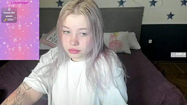 Diana Dream online show from November 21, 2025, 3:11 pm