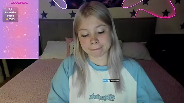 Diana Dream online show from November 4, 2025, 9:40 pm