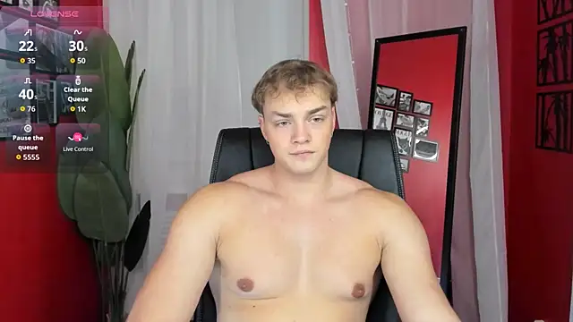 ChaseMuscular online show from December 15, 2025, 8:47 pm