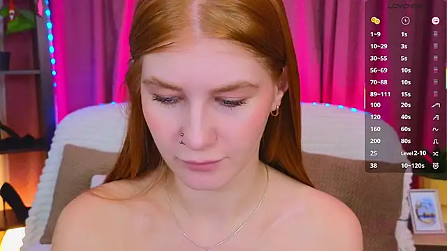 JuliaPowers  online show from October 24, 2025, 4:11 am