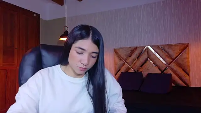 Aurora jones11 online show from November 5, 2025, 3:53 am