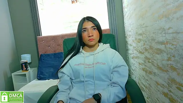 Aurora jones11 online show from September 22, 2025, 3:23 am