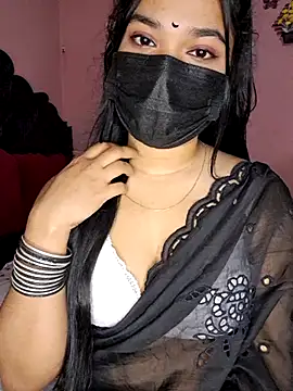 Snapshot of ariya-03 chatting on November 22, 2025, 6:40 pm ariya-03 online show from November 22, 2025, 6:40 pm