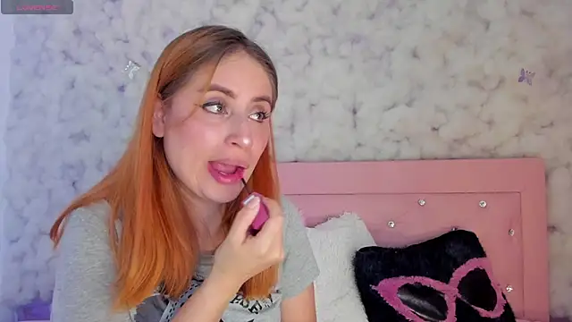 Snapshot of babby_issis chatting on October 9, 2025, 12:28 pm babby issis online show from October 9, 2025, 12:28 pm