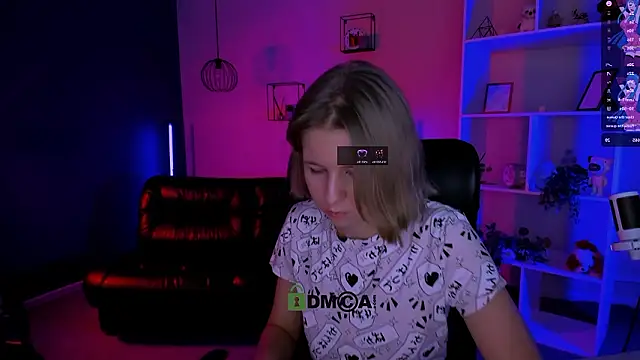 Snapshot of gloria_bubble chatting on February 10, 2026, 9:03 pm gloria bubble online show from February 10, 2026, 9:03 pm