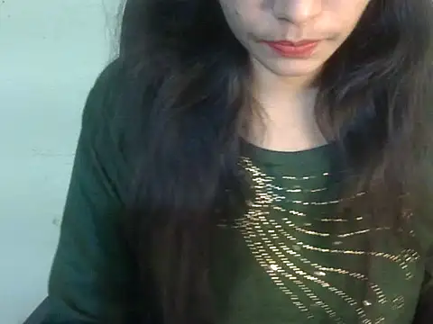 Neha Sharma1 online show from December 4, 2025, 12:42 am