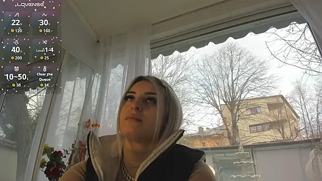 Ella Vee online show from March 25, 2026, 5:40 am