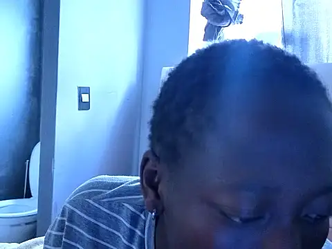 Melanin2002 online show from April 27, 2026, 12:14 pm